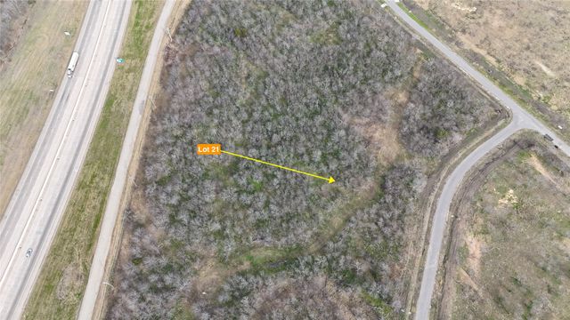 L21 Camp Fleming Court, Corsicana, TX 75110