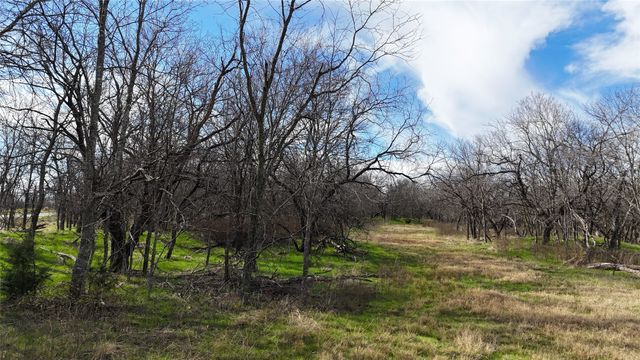 L21 Camp Fleming Court, Corsicana, TX 75110