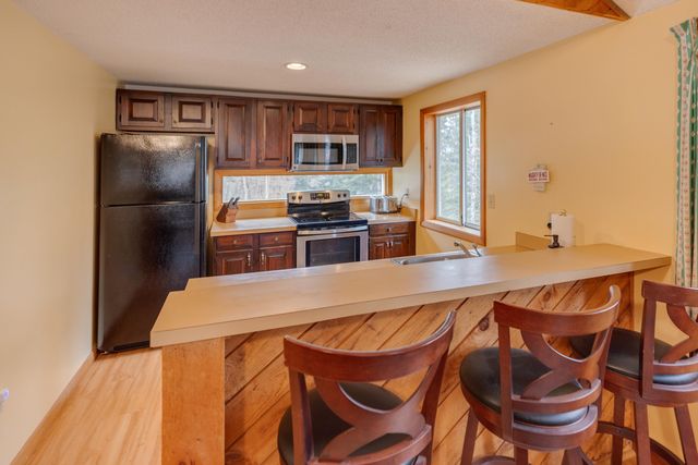 37 Pegwood Hill Road, Campton, NH 03223