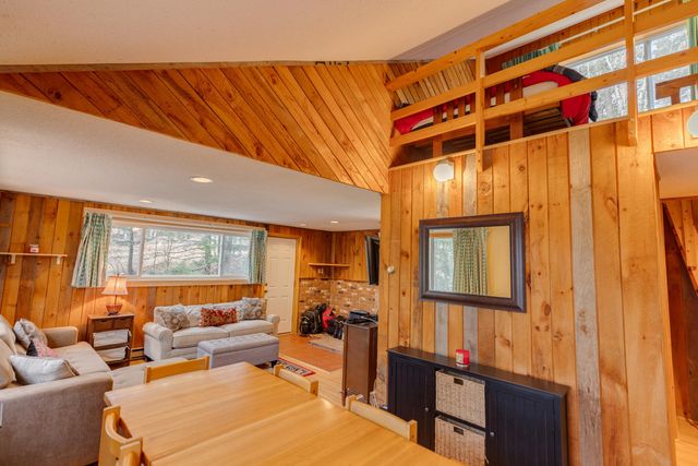 37 Pegwood Hill Road, Campton, NH 03223