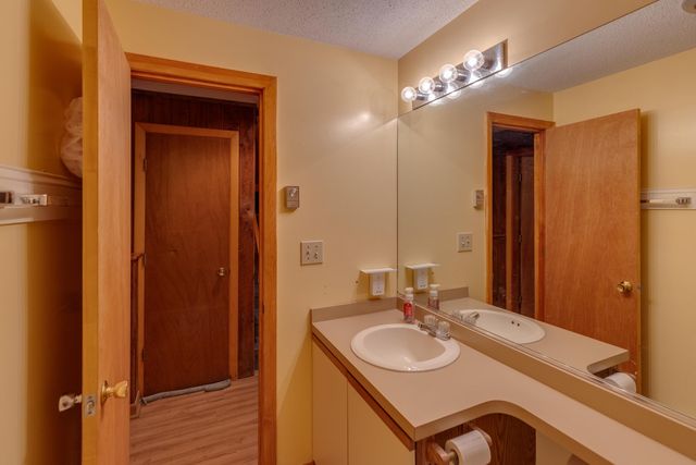 37 Pegwood Hill Road, Campton, NH 03223