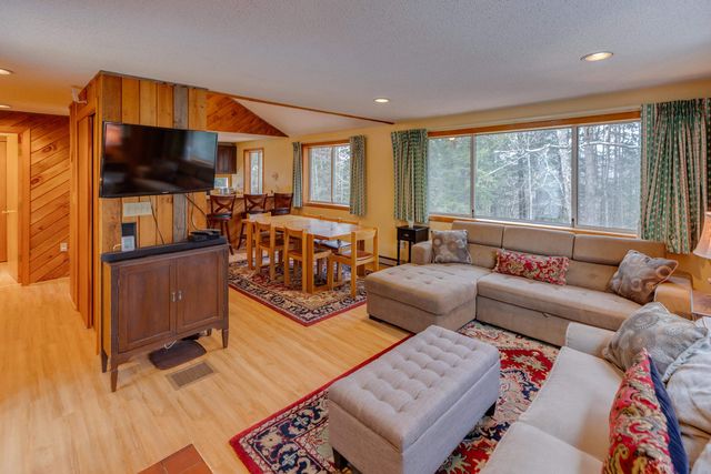 37 Pegwood Hill Road, Campton, NH 03223