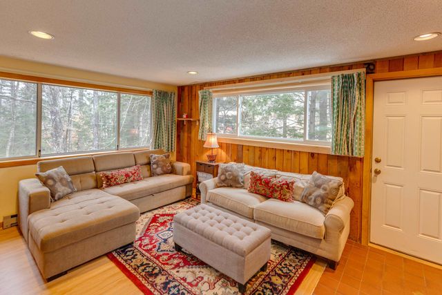 37 Pegwood Hill Road, Campton, NH 03223