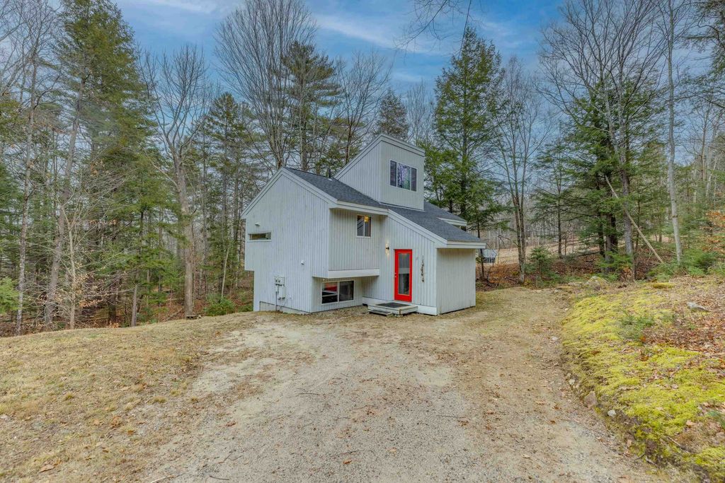 37 Pegwood Hill Road, Campton, NH 03223