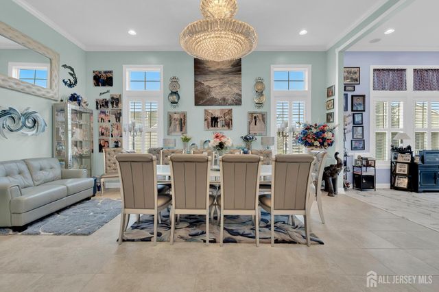 4 Citadel Circle, Monroe, NJ 08831