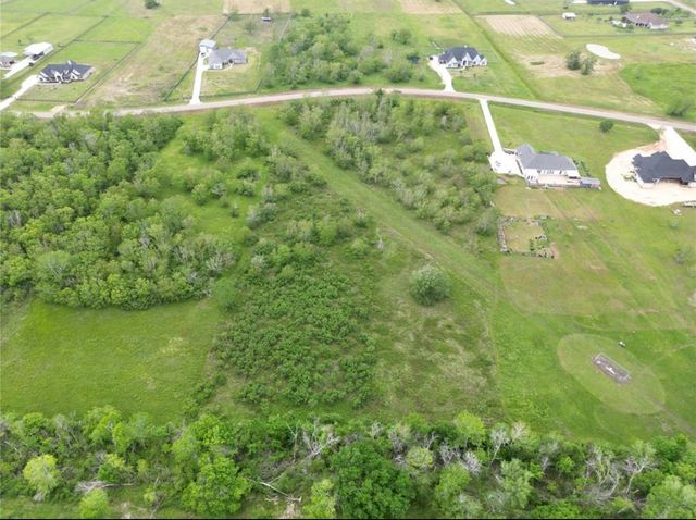 22603 Chenango Lake Dr, Angleton, TX 77515