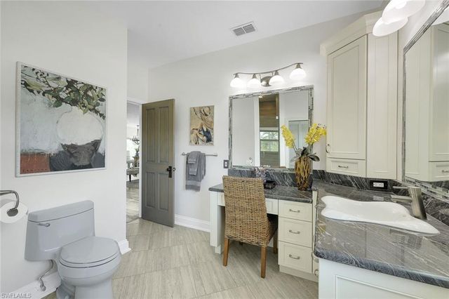 3858 Riviera CIR, Bonita Springs, FL 34134