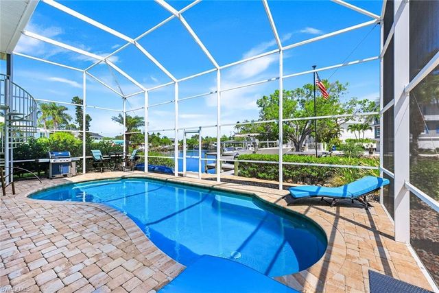 3858 Riviera CIR, Bonita Springs, FL 34134