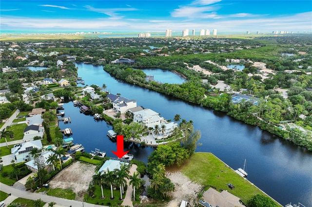3858 Riviera CIR, Bonita Springs, FL 34134