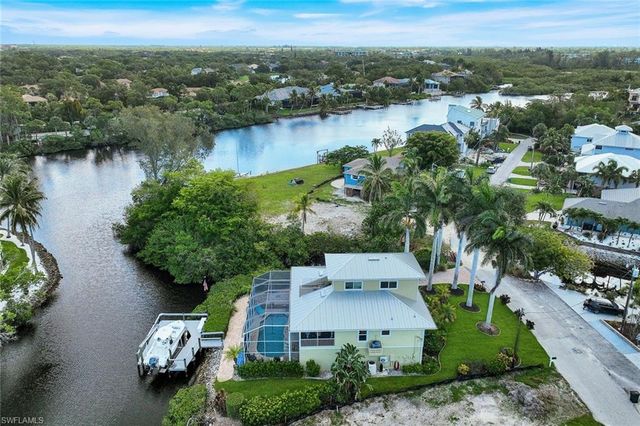 3858 Riviera CIR, Bonita Springs, FL 34134