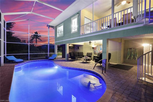 3858 Riviera CIR, Bonita Springs, FL 34134