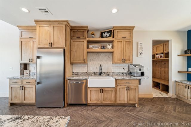 9501 S 4170 Road, Claremore, OK 74017