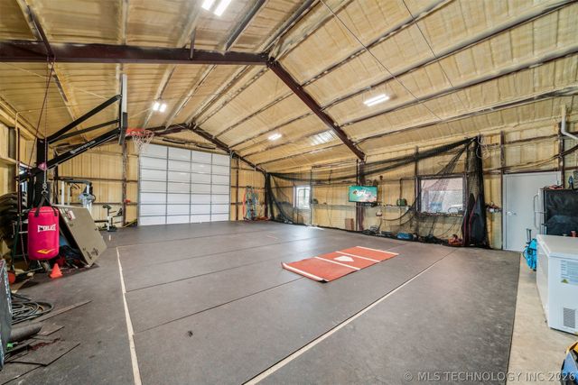 9501 S 4170 Road, Claremore, OK 74017