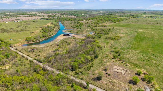 9501 S 4170 Road, Claremore, OK 74017