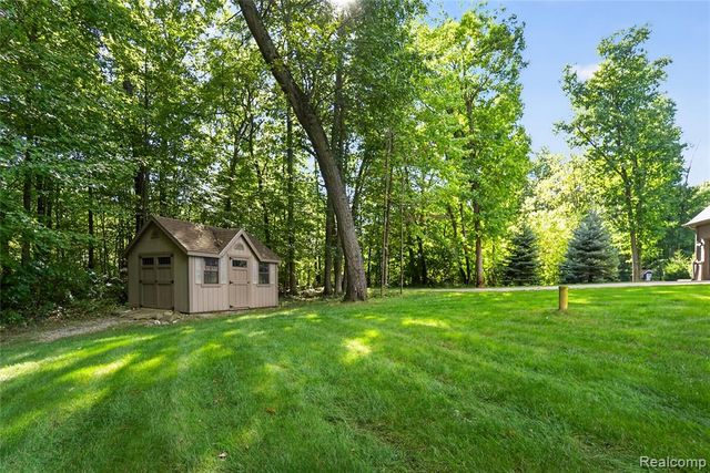 3640 Trefoil Trail, Ortonville, MI 48462