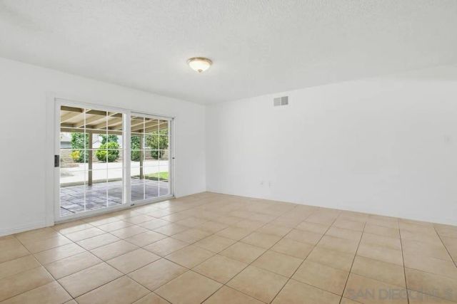 12838 Montauk St, Poway, CA 92064