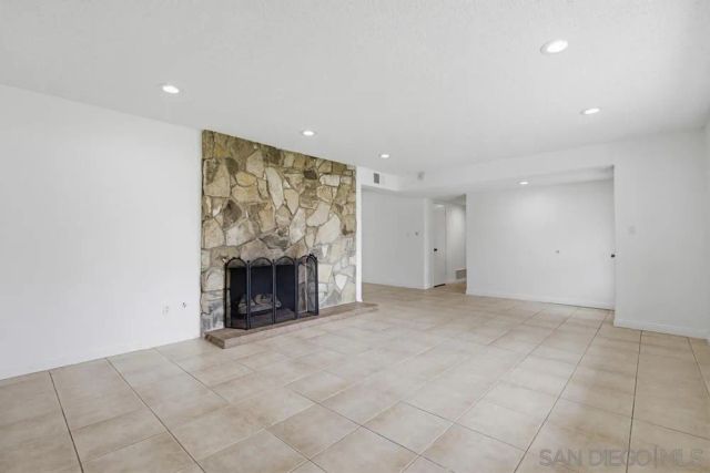 12838 Montauk St, Poway, CA 92064
