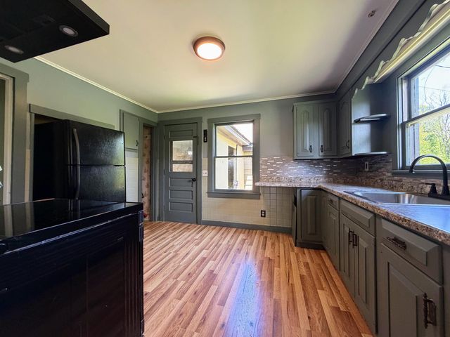1057 Brockway Mills Road, Springfield, VT 05156