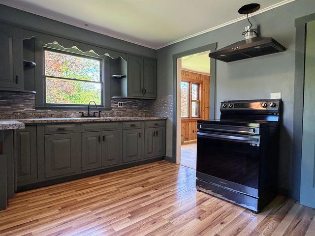 1057 Brockway Mills Road, Springfield, VT 05156