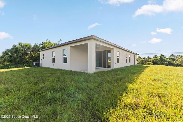2941 Anjar Avenue SW, Palm Bay, FL 32908