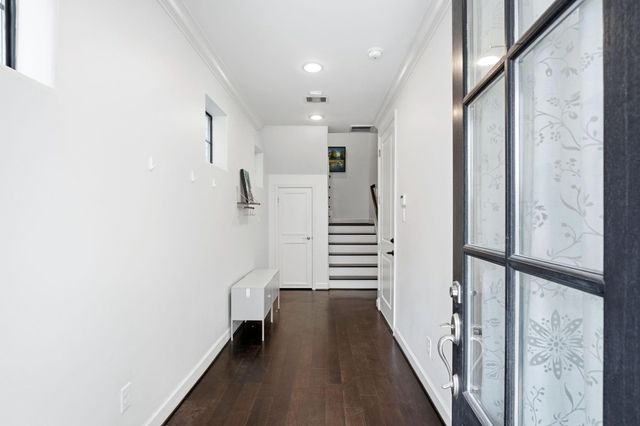 904 W 18th Street C, Houston, TX 77008