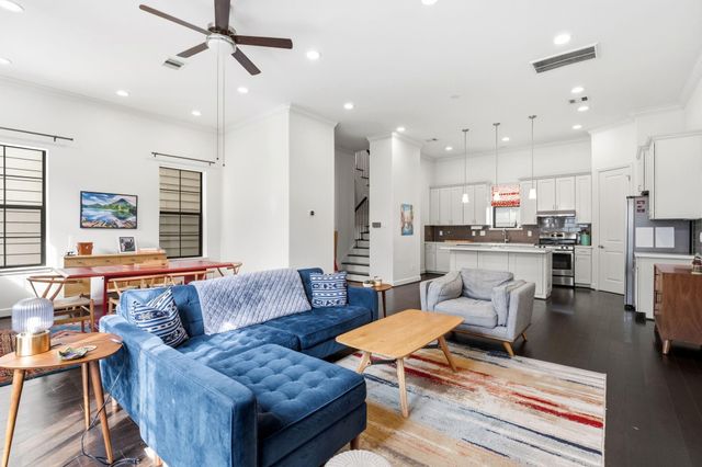 904 W 18th Street C, Houston, TX 77008