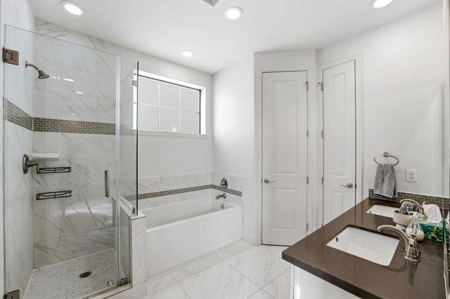 904 W 18th Street C, Houston, TX 77008