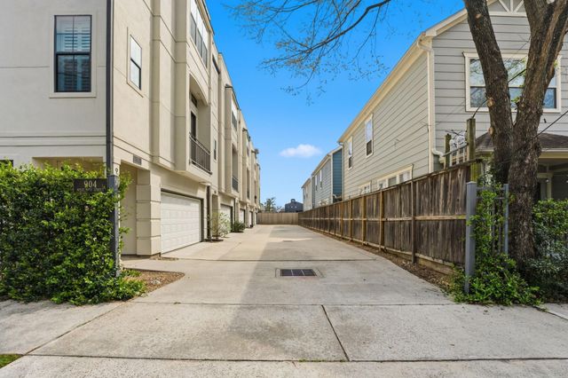 904 W 18th Street C, Houston, TX 77008
