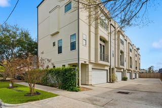 904 W 18th Street C, Houston, TX 77008