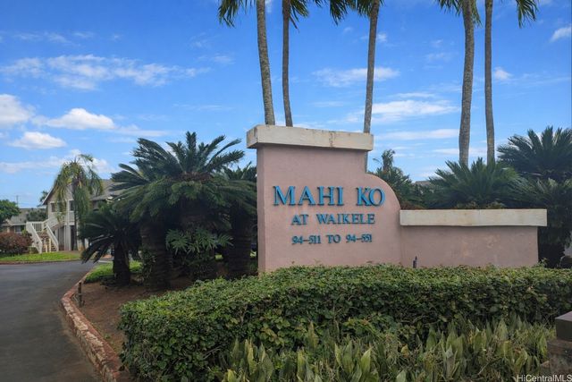 94-535 Lumiaina Street A204, Waipahu, HI 96797