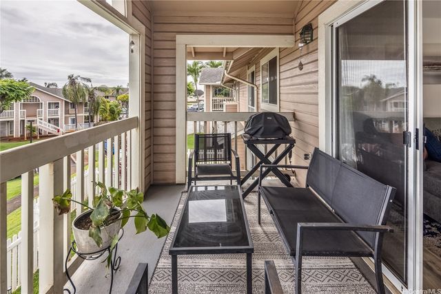 94-535 Lumiaina Street A204, Waipahu, HI 96797
