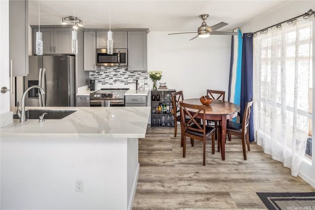 94-535 Lumiaina Street A204, Waipahu, HI 96797