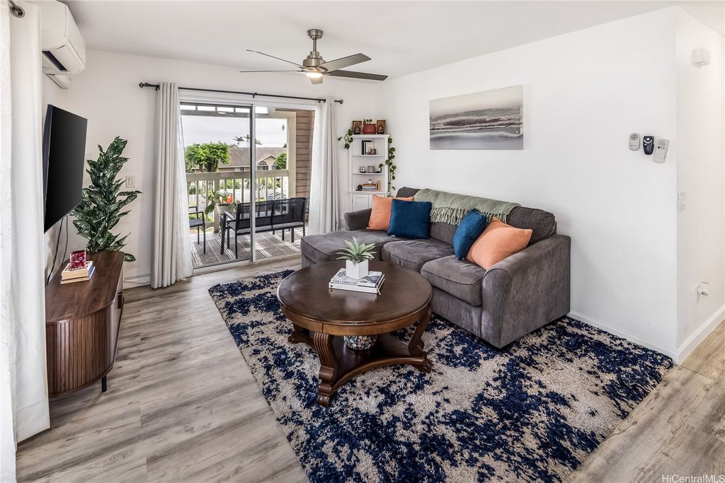 94-535 Lumiaina Street A204, Waipahu, HI 96797