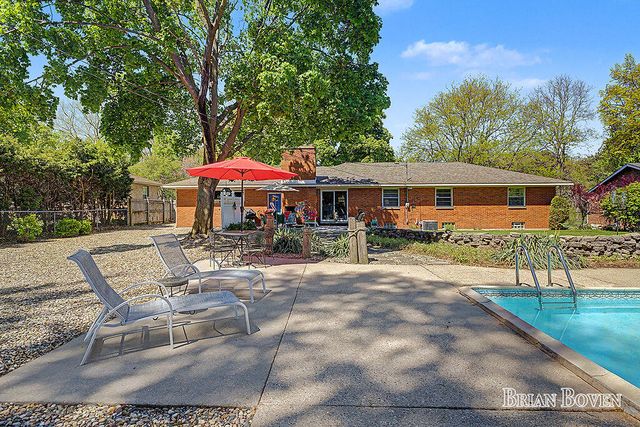 1406 Perkins Avenue, Grand Rapids, MI 49505