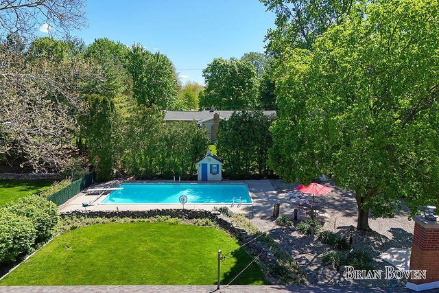 1406 Perkins Avenue, Grand Rapids, MI 49505