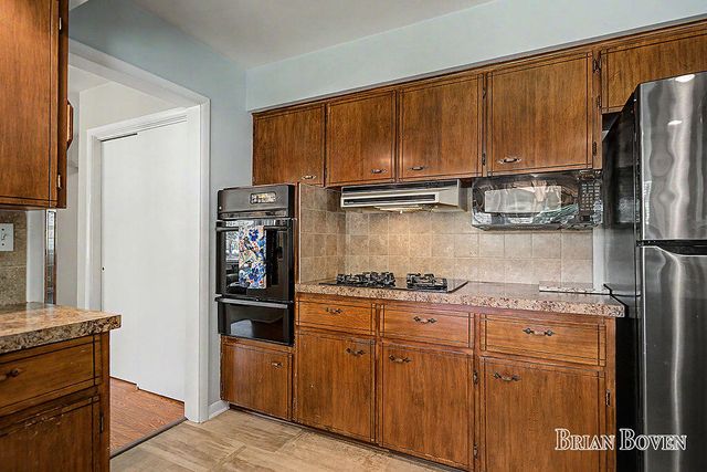 1406 Perkins Avenue, Grand Rapids, MI 49505