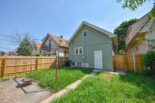 4029 N 18th STREET, Milwaukee, WI 53209