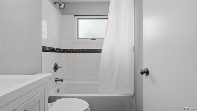 222 Dupont Avenue, Tonawanda, NY 14150