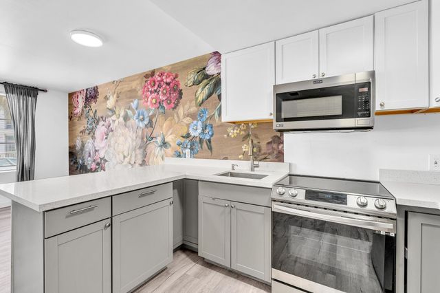 1460 Ocean Drive 205, Miami Beach, FL 33139