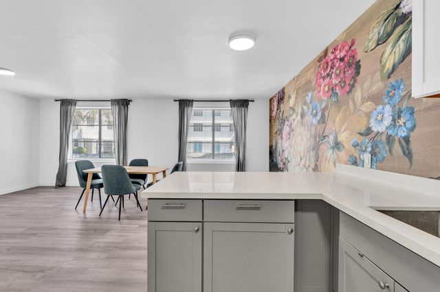 1460 Ocean Drive 205, Miami Beach, FL 33139