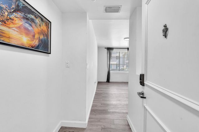 1460 Ocean Drive 205, Miami Beach, FL 33139