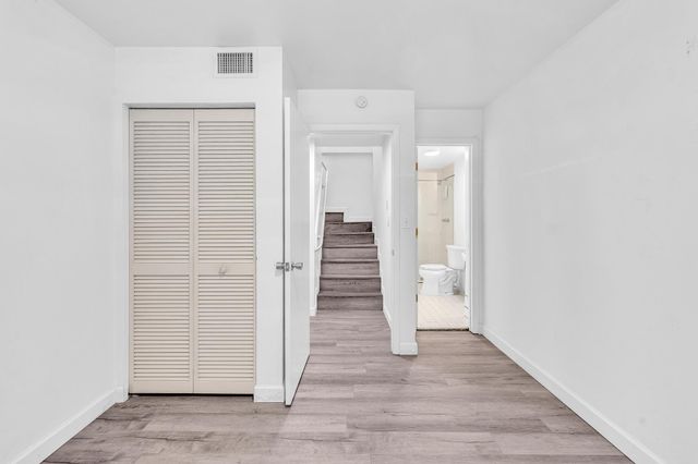 1460 Ocean Drive 205, Miami Beach, FL 33139