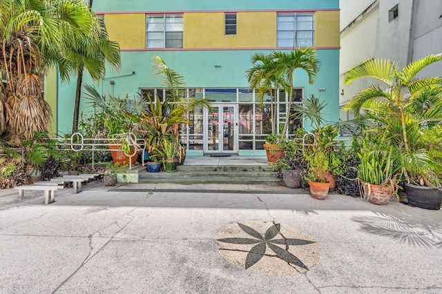 1460 Ocean Drive 205, Miami Beach, FL 33139