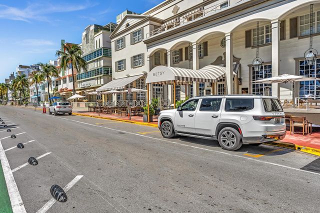 1460 Ocean Drive 205, Miami Beach, FL 33139