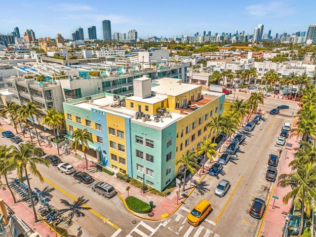 1460 Ocean Drive 205, Miami Beach, FL 33139