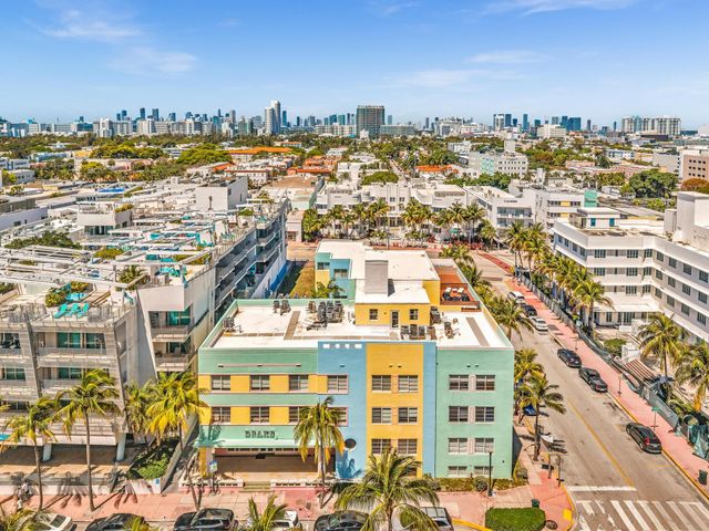 1460 Ocean Drive 205, Miami Beach, FL 33139