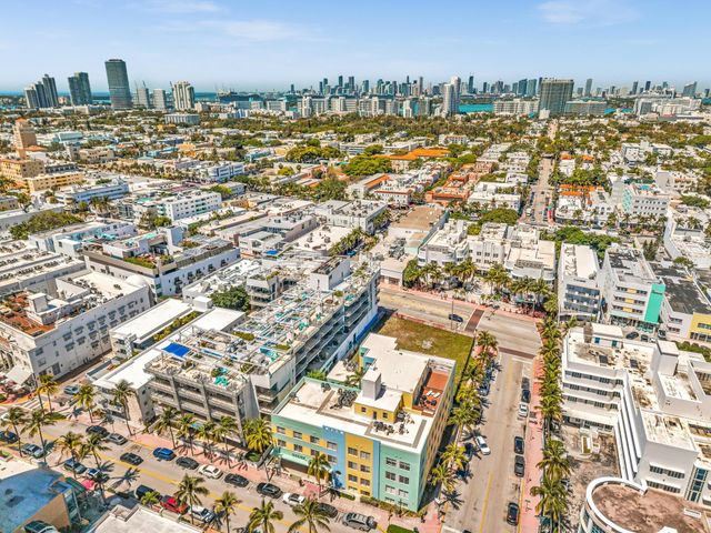 1460 Ocean Drive 205, Miami Beach, FL 33139