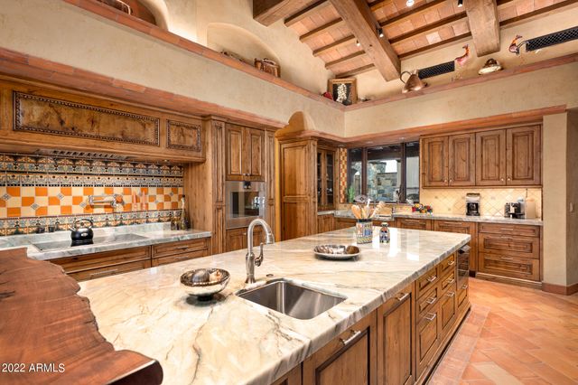 8430 E WHISPER ROCK Trail, Scottsdale, AZ 85266