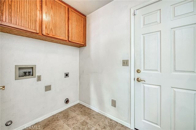 335 Mckelvy, Clovis, CA 93611
