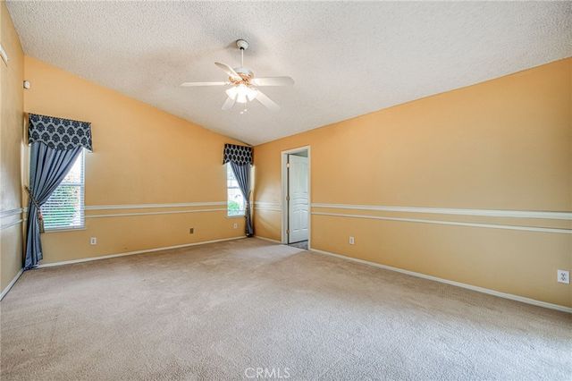 335 Mckelvy, Clovis, CA 93611